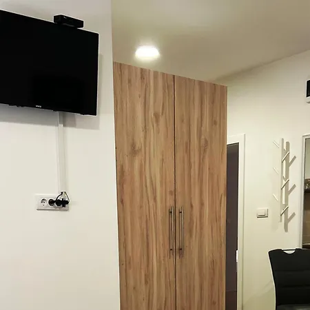 Lux Apartmani Kikinda Exterior photo